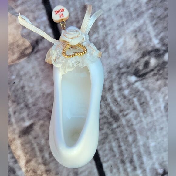 Vintage Porcelain High Heal Shoe - Picture 3 of 12